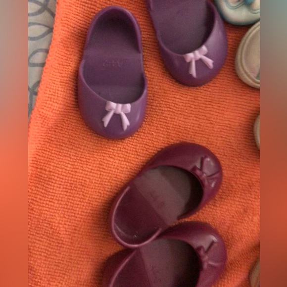 American Girl Toys Sold American Girl Doll Shoes4 Sneakers And 2